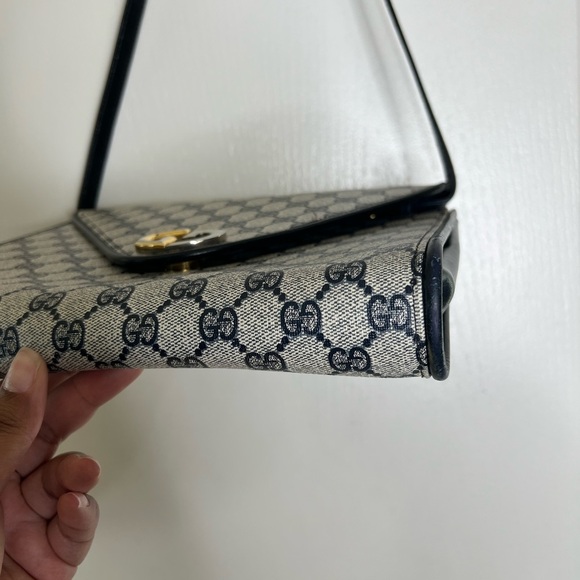 Vintage Gucci Shoulder Bag - Picture 15 of 16